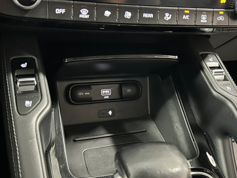Used 2020 Kia Telluride EX w/ EX Premium Package AWD/4WD image 10