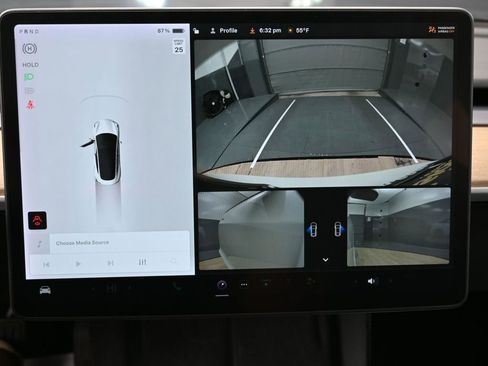 Used 2021 Tesla Model 3 Standard Range Plus image 15