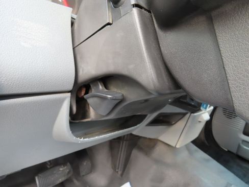 Used 2011 Ford F250 XL w/ PWR Equipment Group image 33