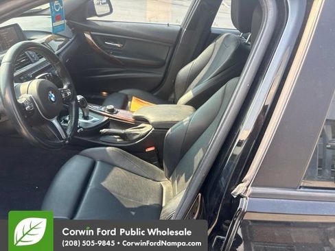Used 2014 BMW 320i Sedan RWD image 10