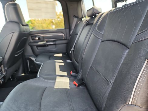 New 2025 RAM 2500 Limited image 18