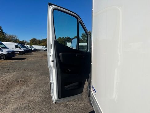 Used 2024 Mercedes-Benz Sprinter 4500 image 12