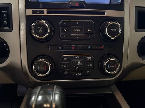 Used 2017 Ford Expedition EL XLT w/ Equipment Group 202A image 12