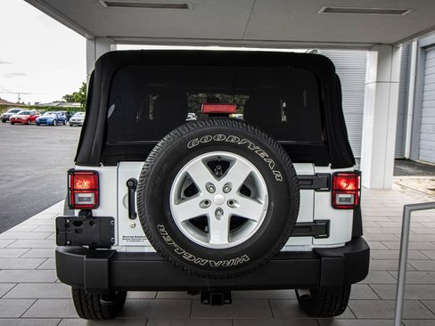 Used 2016 Jeep Wrangler Sport w/ Quick Order Package 24S AWD/4WD image 16