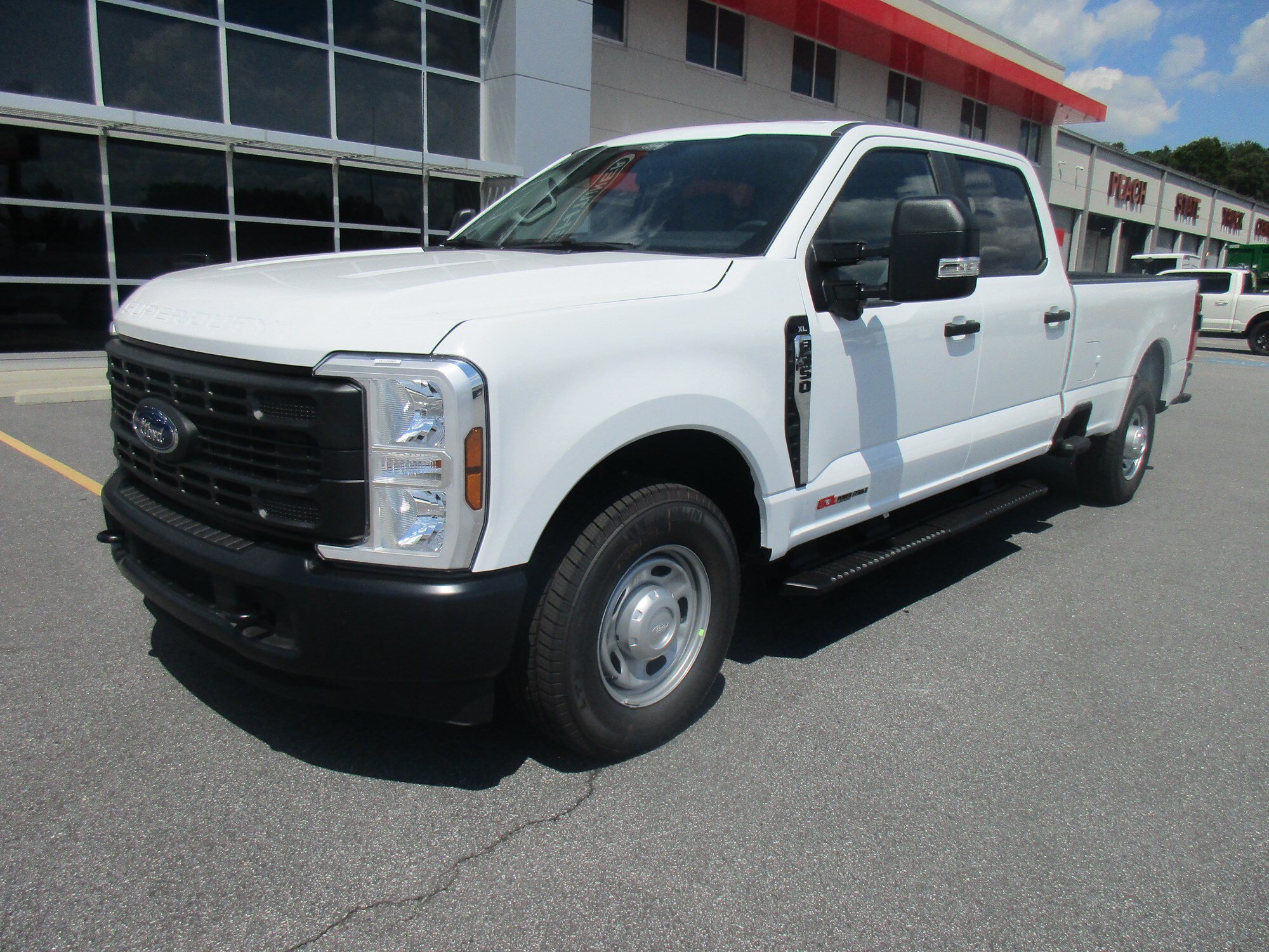 New 2026 Ford F350 XL w/ 360-Degree Camera Package RWD image 1
