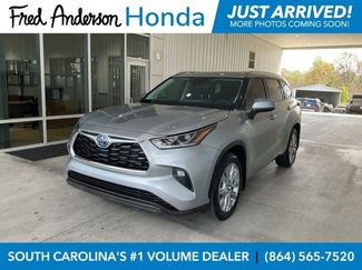 Used 2023 Toyota Highlander Limited video 1