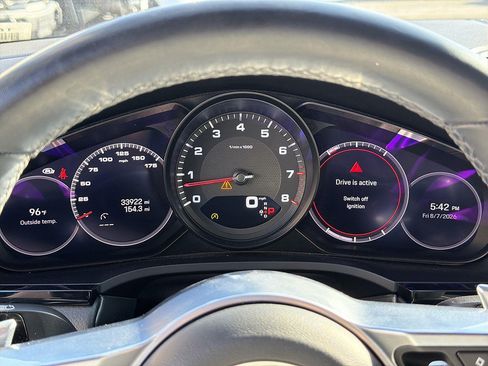 Used 2023 Porsche Cayenne AWD/4WD image 10