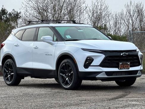 New 2026 Chevrolet Blazer LT w/ Sound & Technology Package image 2