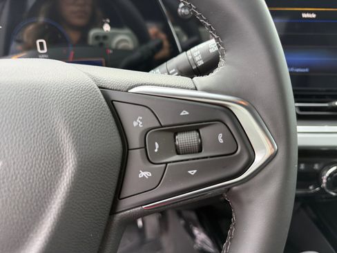 New 2026 Chevrolet Trax LT w/ Driver Confidence Package image 17