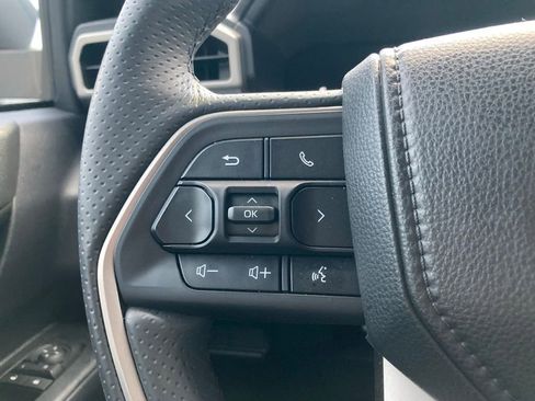 Used 2025 Toyota 4Runner SR5 image 12