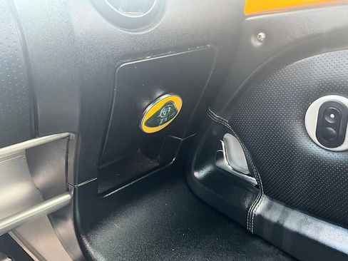 Used 2005 Lotus Elise RWD image 22