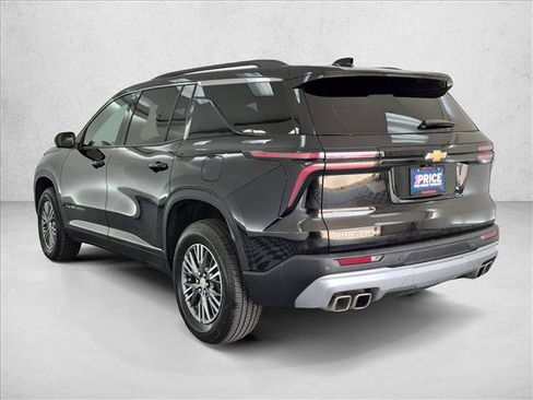 Used 2024 Chevrolet Traverse LT FWD image 8