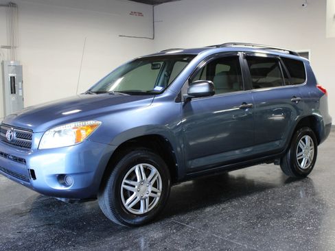 Used 2008 Toyota RAV4 2WD image 6