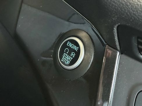 Used 2018 Ford Escape Titanium AWD/4WD image 20