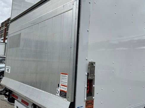 Used 2022 Ford Transit 350 image 26