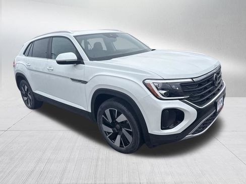 New 2026 Volkswagen Atlas Cross Sport SE image 7