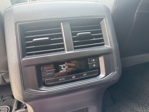 Used 2021 Volkswagen Atlas SEL R-Line AWD/4WD image 23