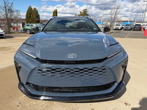 Certified 2025 Toyota Crown Signia image 7