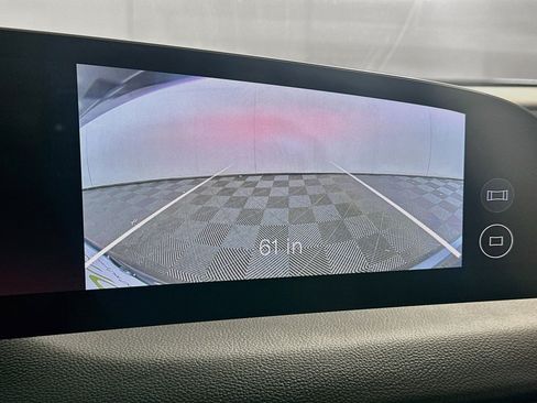 Used 2024 Lucid Air Touring AWD/4WD image 23