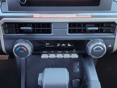 New 2025 Toyota Tacoma SR5 w/ Blackout Package (GST) image 20