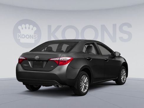 Used 2016 Toyota Corolla LE image 2