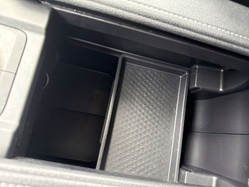 Used 2025 Toyota Grand Highlander AWD image 21