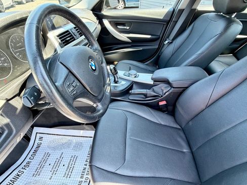 Used 2018 BMW 320i xDrive Sedan w/ Convenience Package AWD/4WD image 26