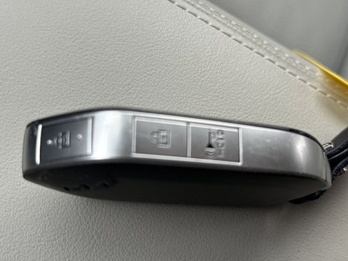 Certified 2024 Kia Sorento S AWD/4WD image 30
