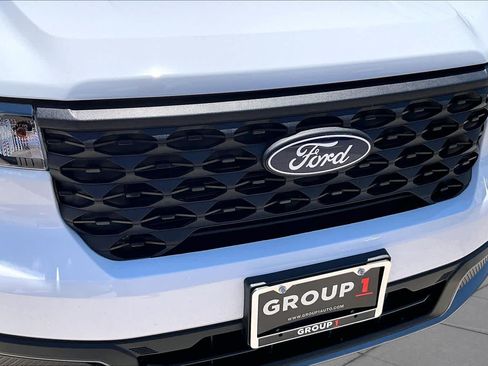 Certified 2025 Ford Maverick XLT w/ XLT Luxury Package FWD image 28
