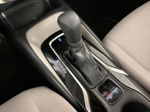 Used 2020 Toyota Corolla LE image 26