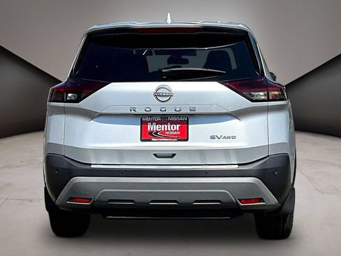 Used 2023 Nissan Rogue SV AWD/4WD image 5