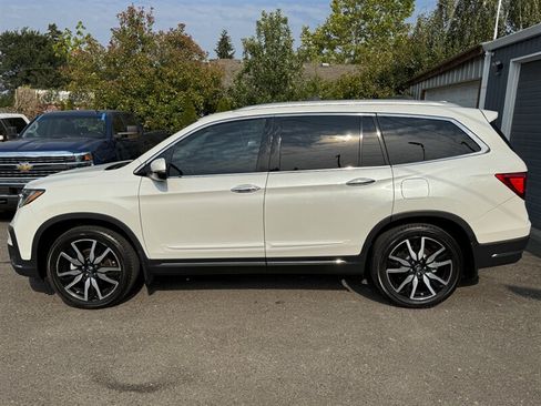 Used 2020 Honda Pilot Touring image 4