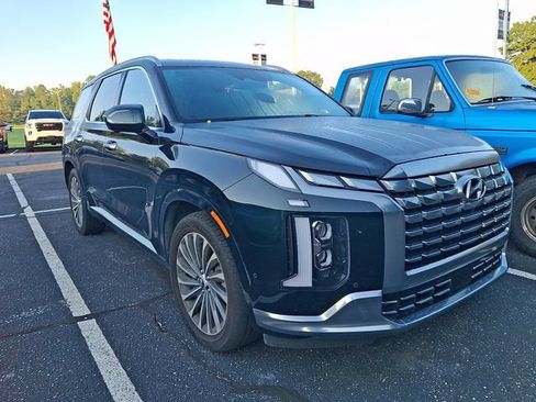 Used 2024 Hyundai Palisade Calligraphy AWD/4WD image 3