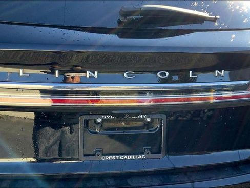 Used 2022 Lincoln Nautilus AWD w/ Premium Package image 28