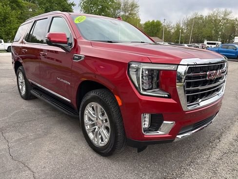 Used 2021 GMC Yukon SLT w/ SLT Luxury Plus Package AWD/4WD image 3