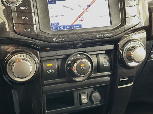 Used 2019 Toyota 4Runner TRD Off-Road Premium AWD/4WD image 23