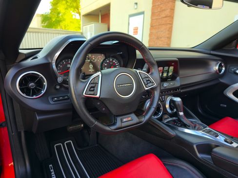 Used 2016 Chevrolet Camaro SS image 20