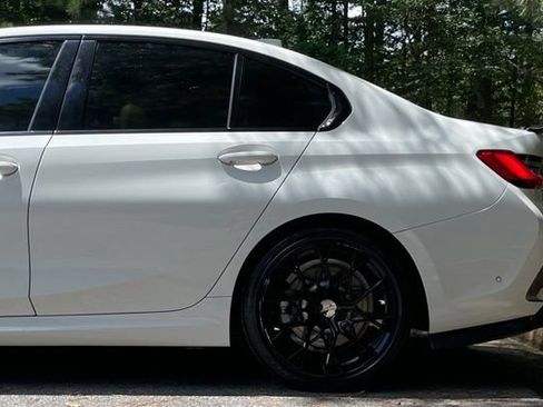 Used 2021 BMW 330i Sedan w/ M Sport Package RWD image 5