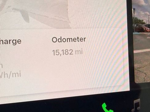 Used 2023 Tesla Model 3 Standard Range image 21