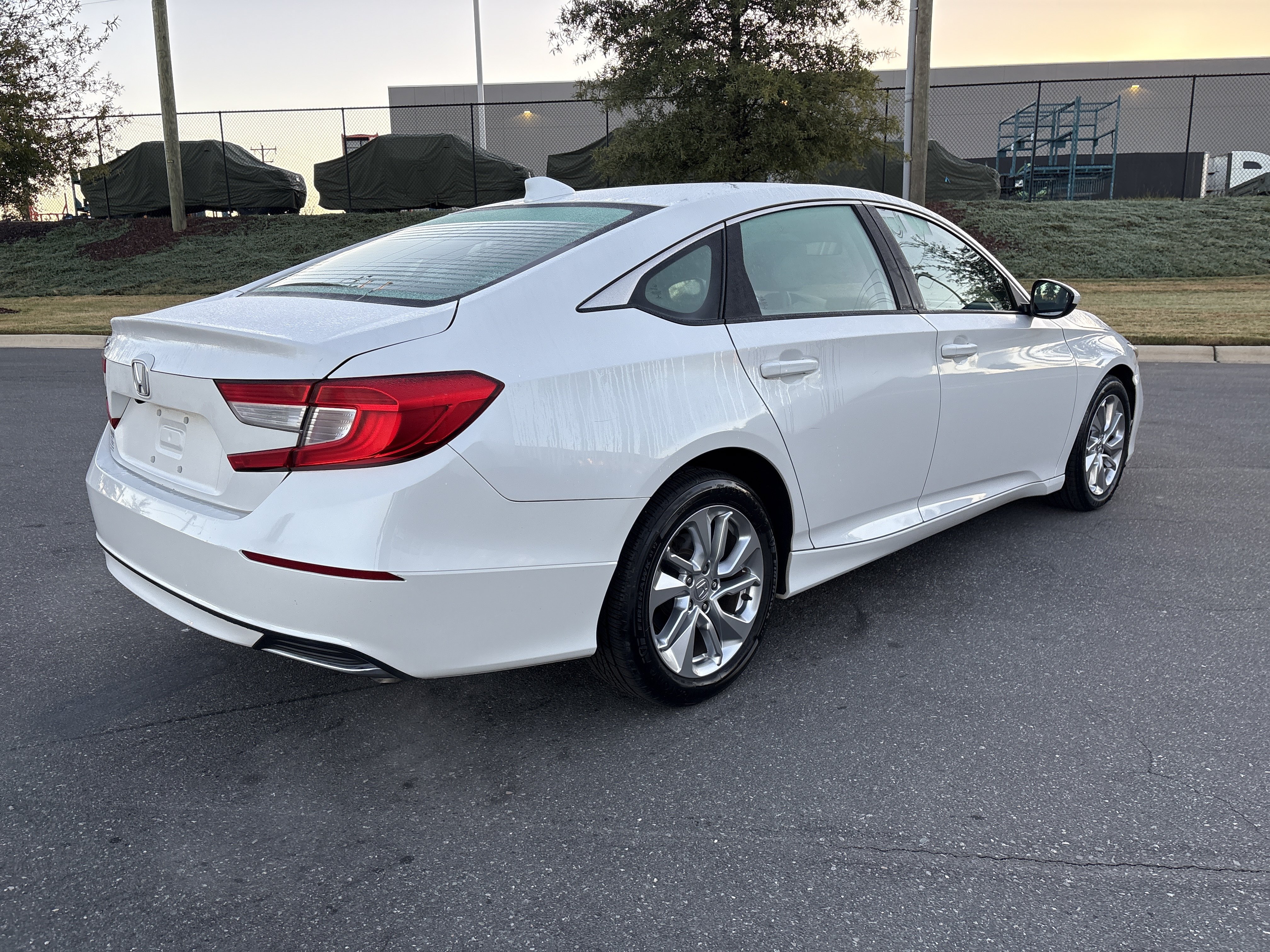 Used 2018 Honda Accord LX image 9