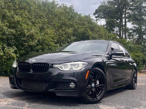 Used 2018 BMW 330i Sedan RWD image 2
