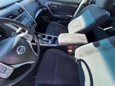 Used 2014 Nissan Altima 2.5 S FWD image 11