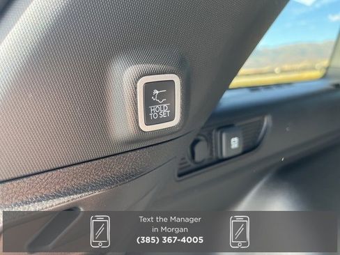 New 2025 Jeep Grand Cherokee Laredo w/ Luxury Tech Group I image 12