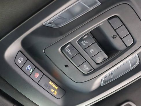 Used 2025 Cadillac CT5 Sport w/ Technology Package image 27