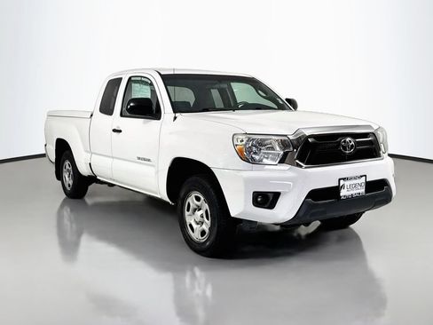 Used 2015 Toyota Tacoma 2WD Access Cab w/ SR5 Package image 4