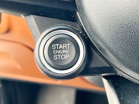 Used 2021 Alfa Romeo Giulia Sprint w/ Sun & Sound Package image 19