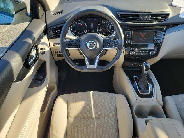 Used 2020 Nissan Rogue Sport SV AWD/4WD image 9