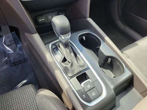 Used 2020 Hyundai Santa Fe SE FWD image 29