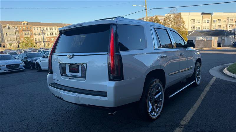 Used 2020 Cadillac Escalade Platinum AWD/4WD image 14