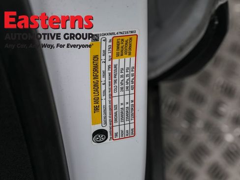 Used 2022 GMC Acadia SLE image 37